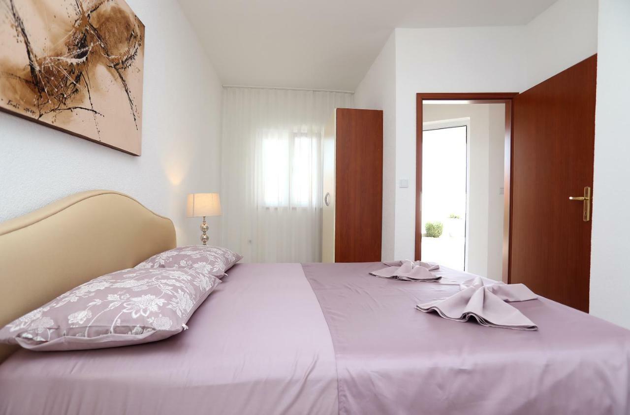 Apartment Katarina Трогир Экстерьер фото