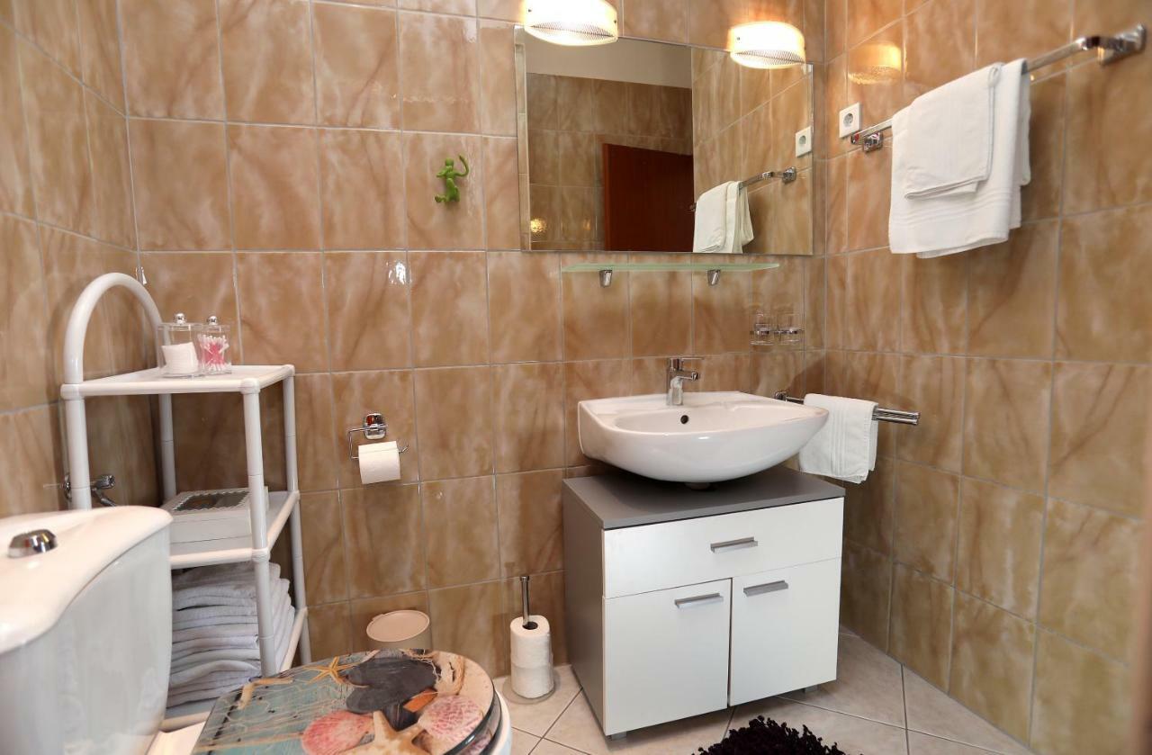 Apartment Katarina Трогир Экстерьер фото